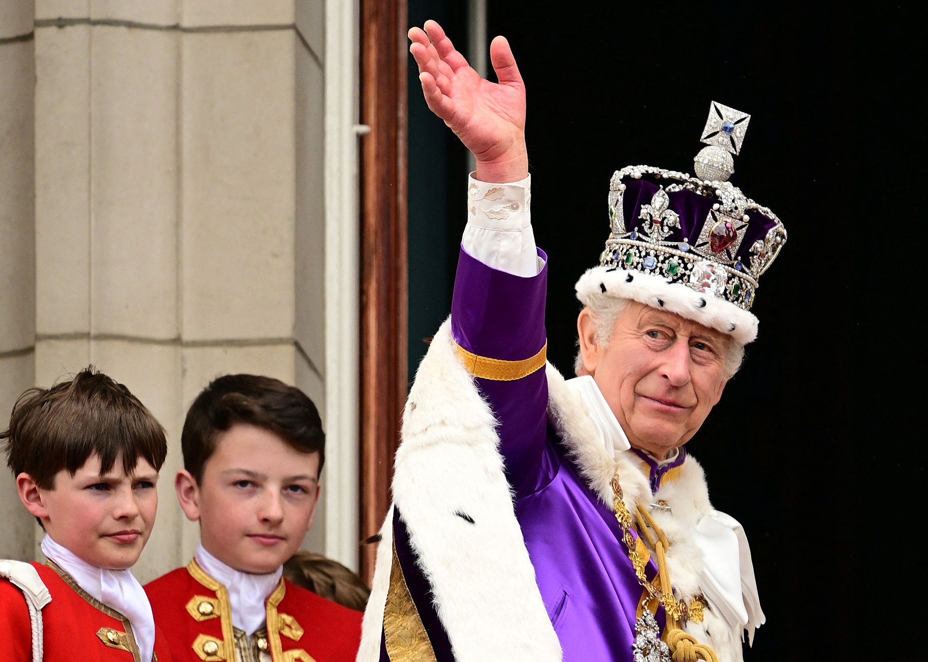 Charles III becomes UK king in 1st coronation since 1953 | Daily Sabah عيدي ميلاد للملك
