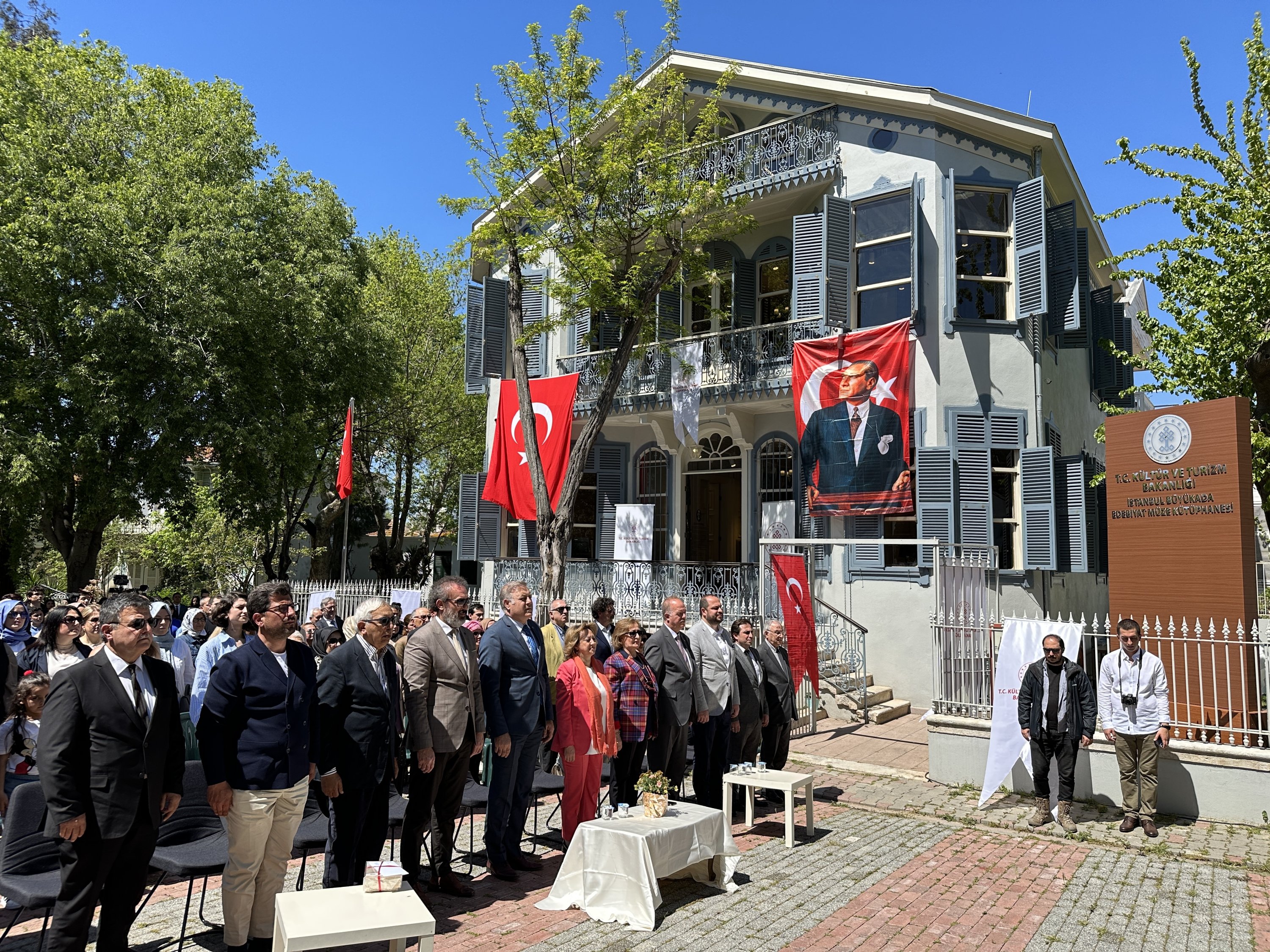 Hacopoulos Mansion yang bersejarah, terletak di Büyükada, telah dibuka kembali sebagai 