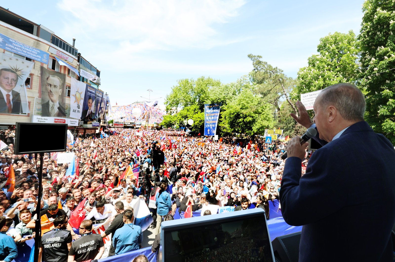 President Recep Tayyip Erdoğan addresses an election rally, in Kırklareli, northwestern Türkiye, May 8, 2023. (AA Photo)