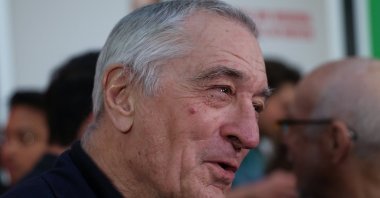 Robert De Niro speaks with media on the red carpet during the premiere of his film &quot;About My Father&quot; in New York City, U.S., May 9, 2023. (Reuters Photo)