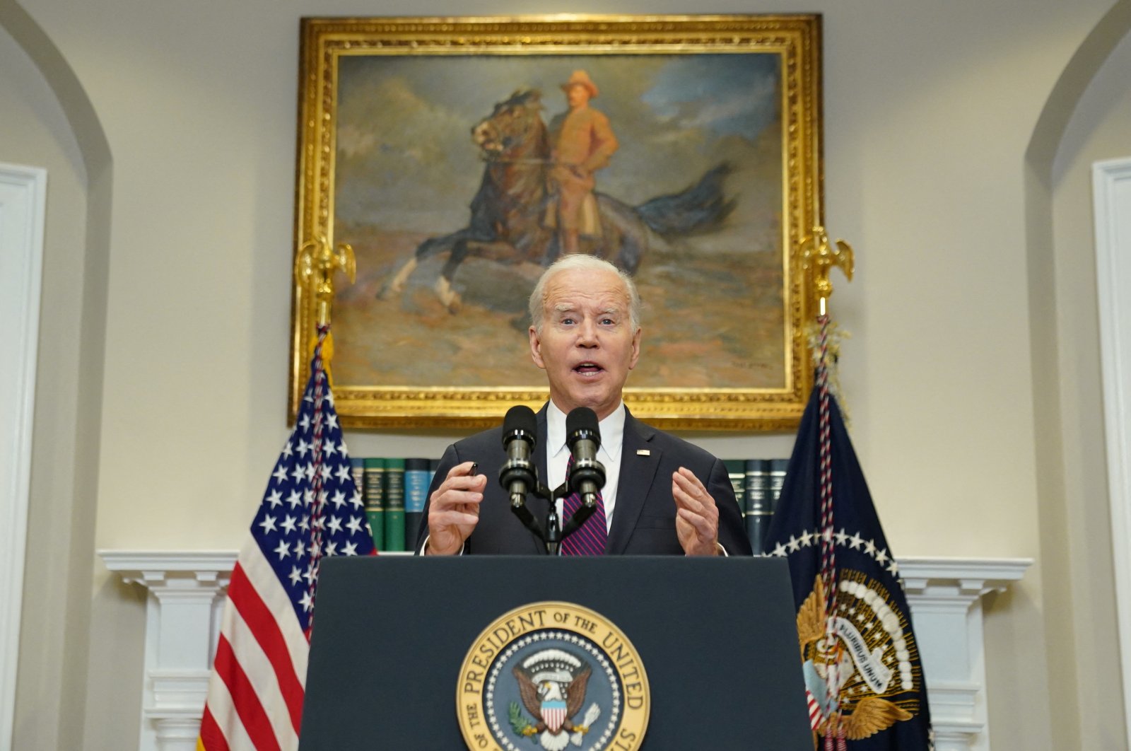 Biden ramps up pressure on House GOP in debt limit impasse