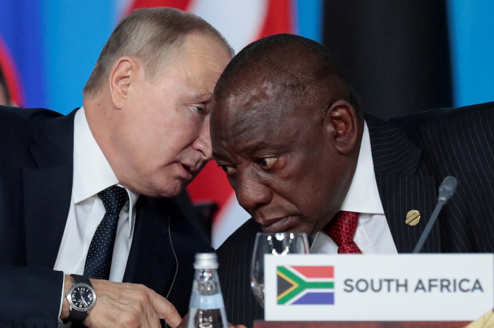 Russia&#039;s President Vladimir Putin (L) speaks with South African President Cyril Ramaphosa (R) at the first plenary session as part of the 2019 Russia-Africa Summit at the Sirius Park of Science and Art in Sochi, Russia, Oct. 24, 2019. (Reuters Photo)