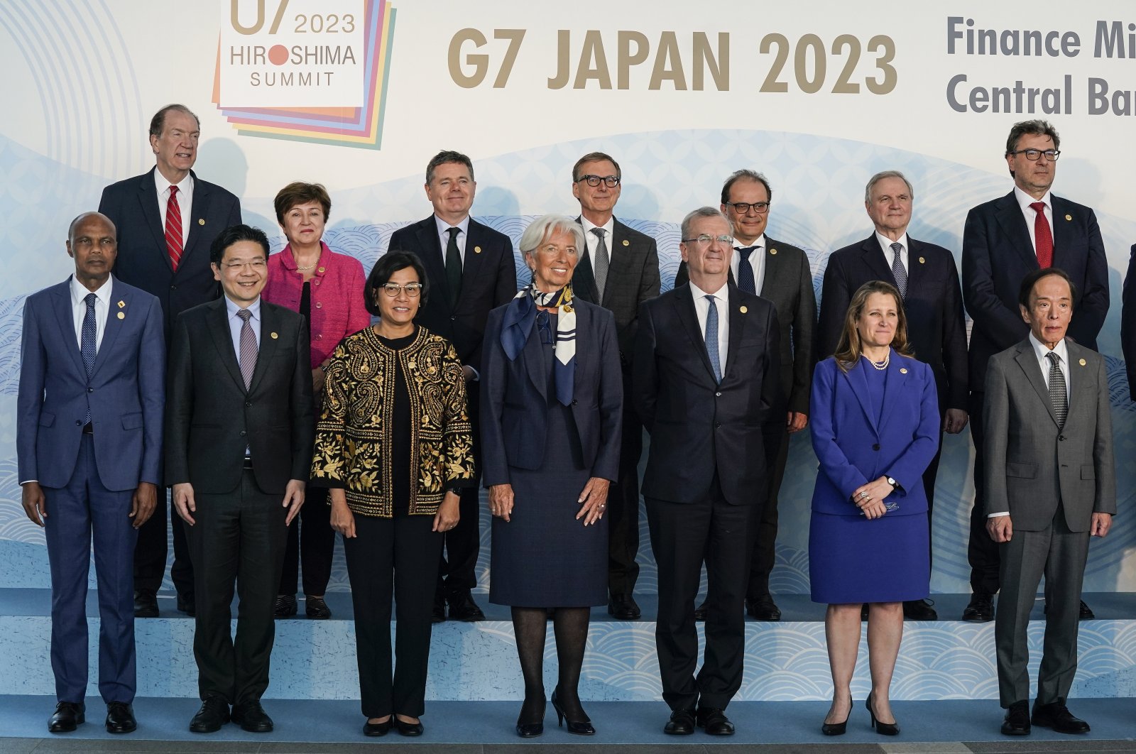 Kepala keuangan G-7 memperdebatkan pengurangan ketergantungan rantai pasokan pada China