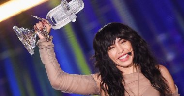 Loreen from Sweden holds her trophy after winning the 2023 Eurovision Song Contest, in Liverpool, U.K., May 14, 2023. (Reuters Photo)