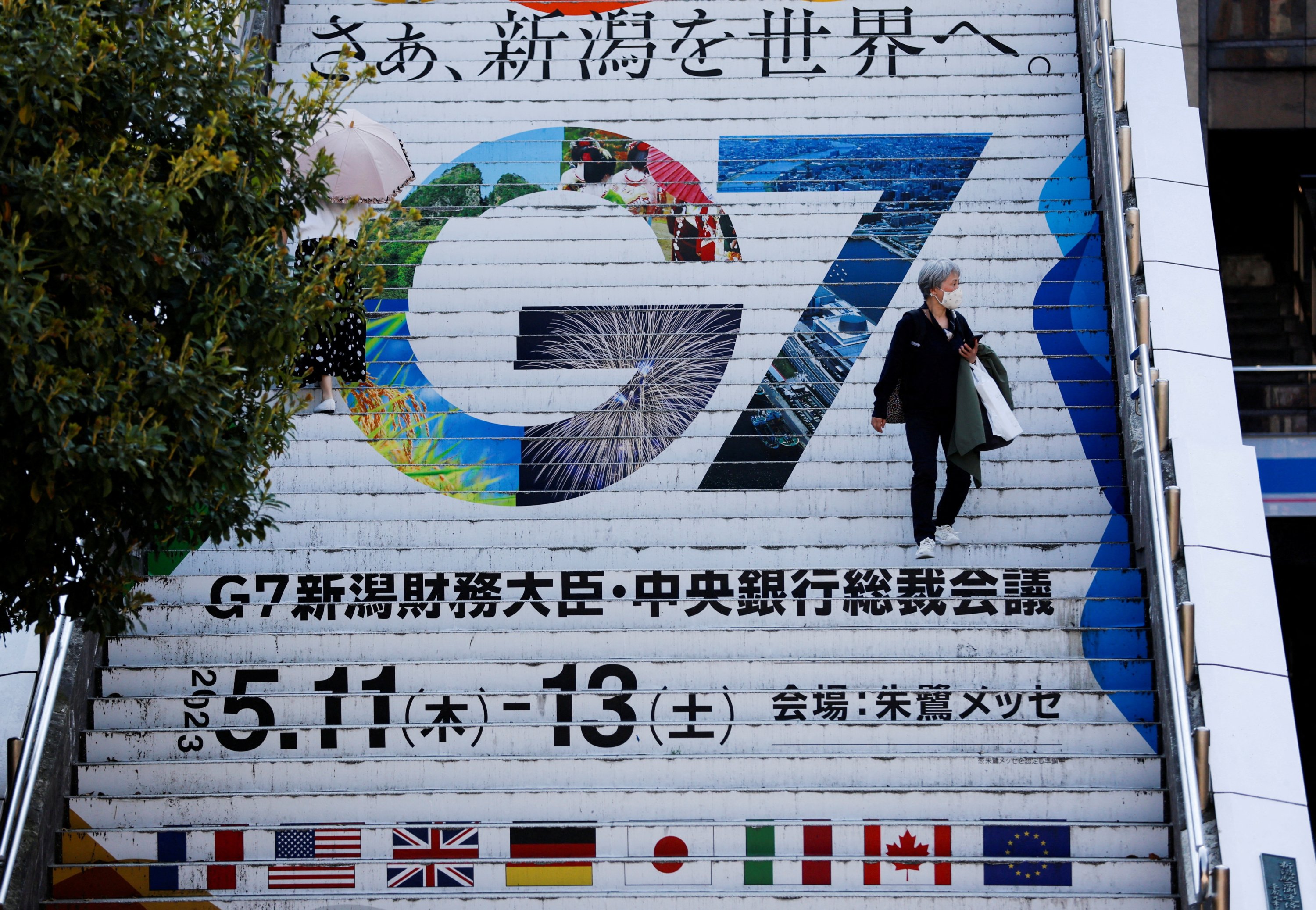 Russia's energy, trade under fire as G-7 eyes stricter sanctions | Daily  Sabah