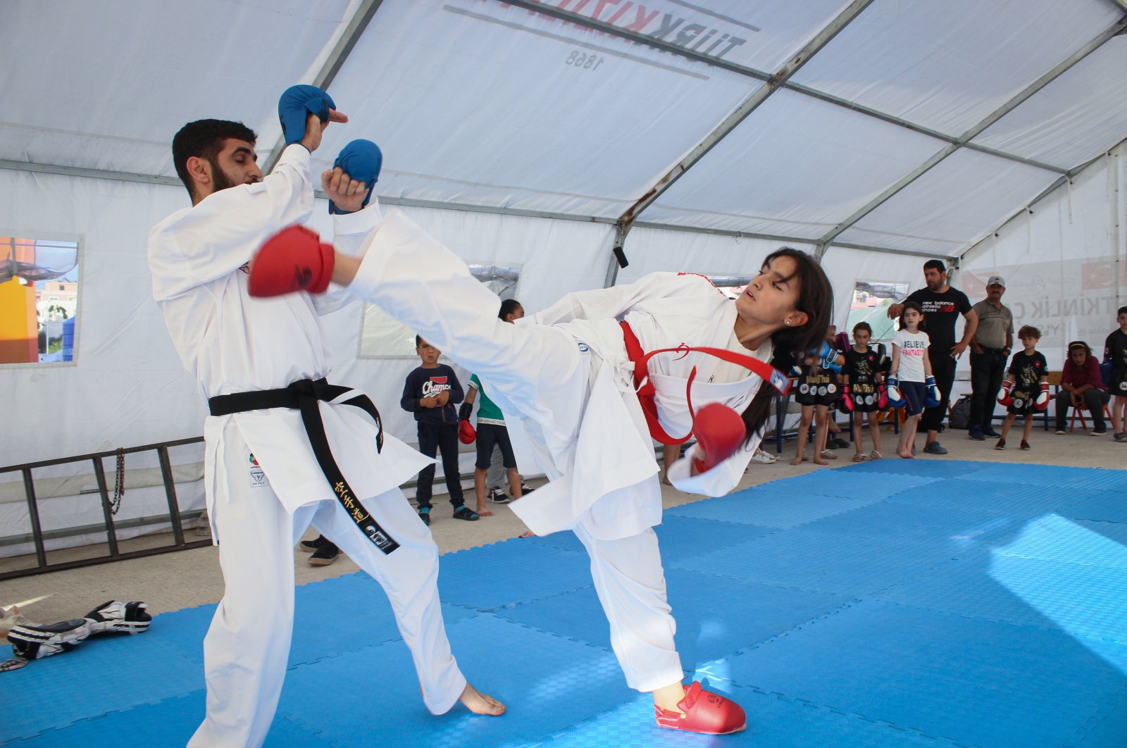 ‘Karate-kid’ Turki bertujuan untuk kejayaan Balkan meskipun ada cobaan berat
