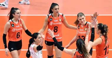 Eczacıbaşı women&#039;s volleyball players celebrate after scoring against İlbank at the Ankara TVF Volleyball Hall, Ankara, Türkiye, April 22, 2023. (AA Photo)