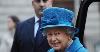 Britain's Queen Elizabeth II arrives at the Royal Commonwealth Society to receive the Jubilee Time Capsule in London, Britain, Nov. 14, 2012. (EPA File Photo)