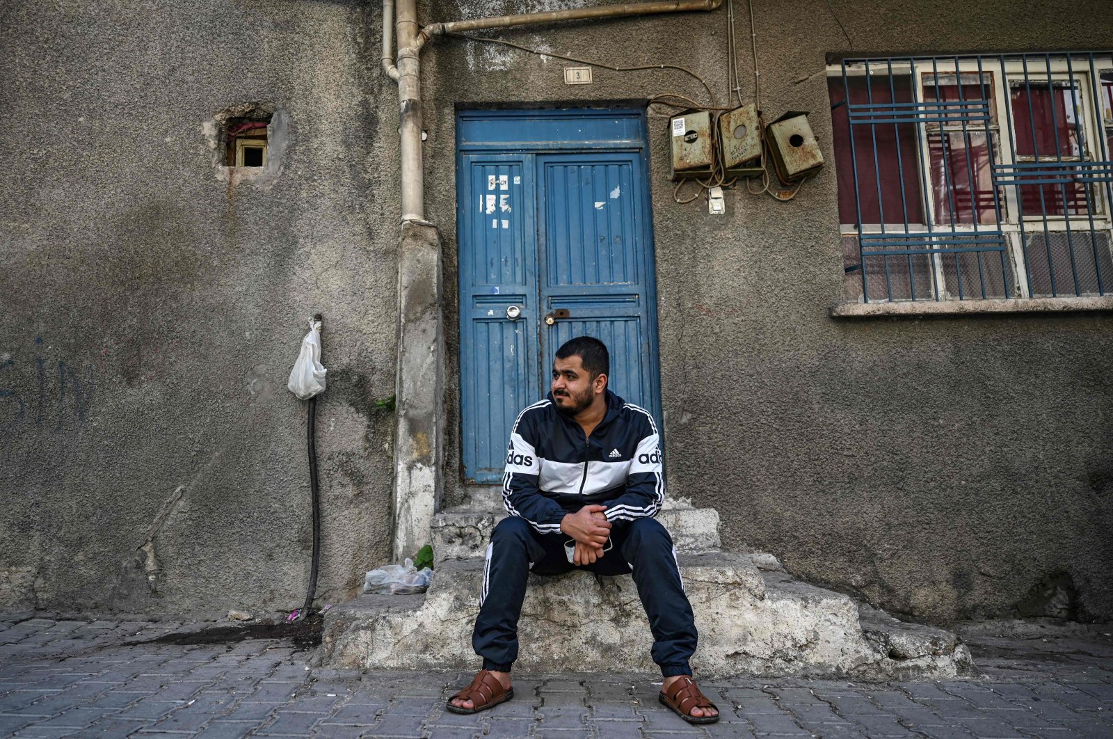 Hussein Utbah, a Syrian who obtained Turkish citizenship, poses in Şanlıurfa, southeastern Türkiye, April 28, 2023. (AFP Photo)