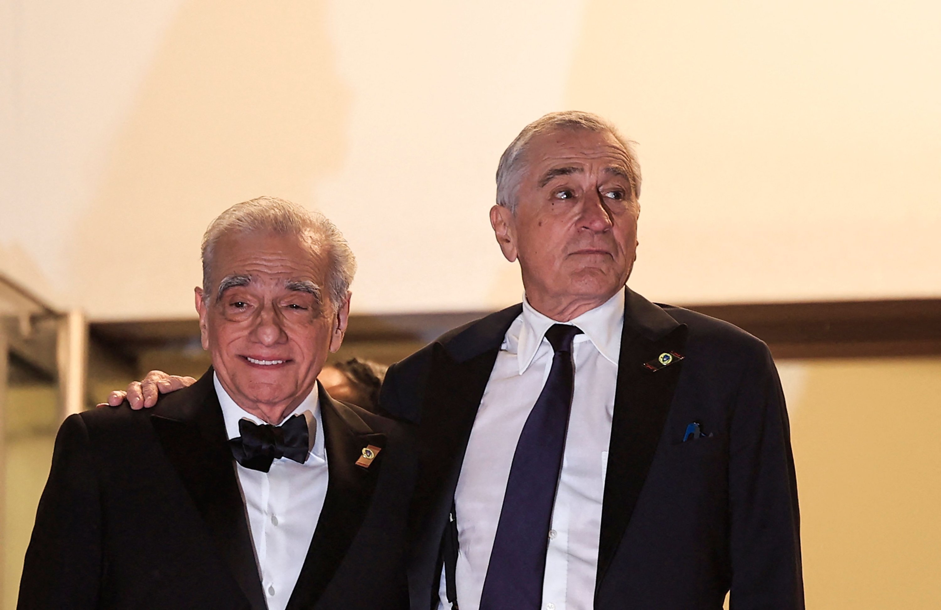 Martin Scorsese (kiri) dan Robert De Niro berpose setelah pemutaran film 