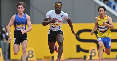 U.S.' Fred Kerley (C) competes with Australia's Rohan Browning (L) and Japan's Ryota Suzuki in the men's 100-meter race at the Seiko Golden Grand Prix, Yokohama, Japan, May 21, 2023. (AFP Photo)