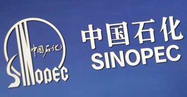 The company logo of China’s Sinopec Corp is displayed at a news conference in Hong Kong, China, March 26, 2018. (Reuters Photo)