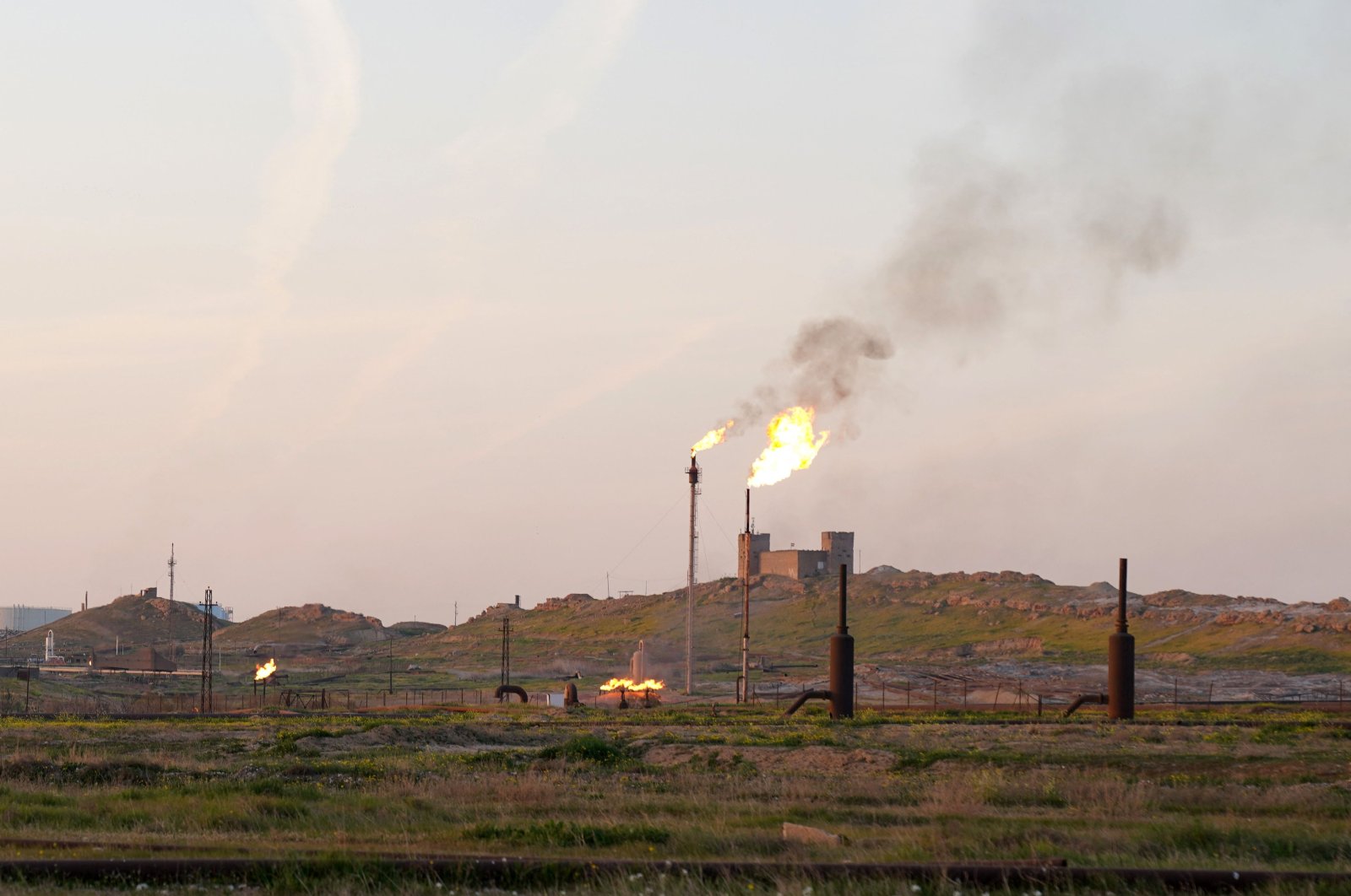 Produksi minyak di utara yang dikuasai KRG Irak turun karena pemadaman pipa berlanjut