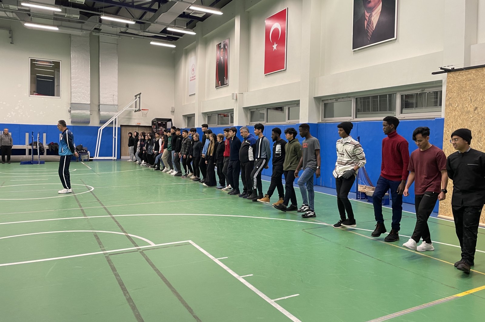 Pelajar asing di Türkiye belajar tentang budaya Anatolia melalui tarian rakyat