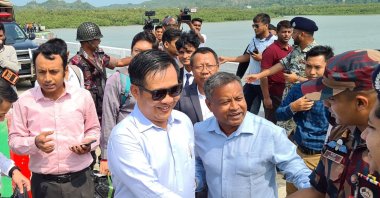 A Myanmar delegation arrives to meet Bangladeshi officials as part of efforts to revive a long-stalled plan to return the stateless Rohingya minority to their homeland in Myanmar, Teknaf, Bangladesh, May 25, 2023. (AFP Photo)