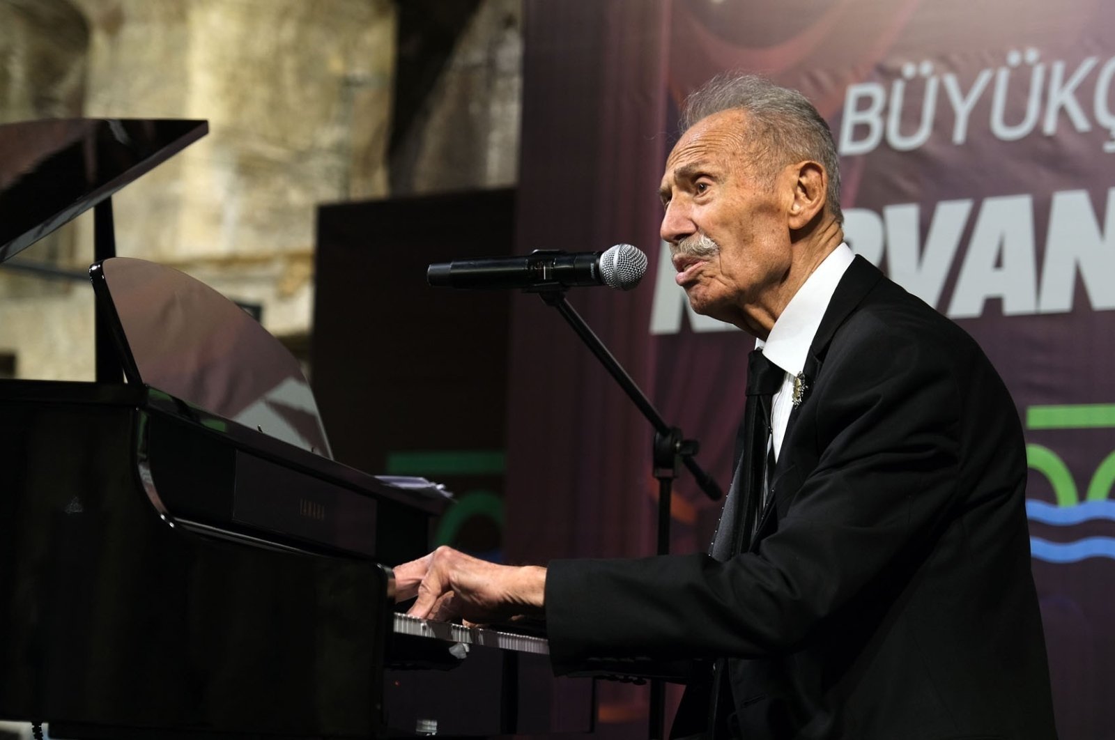 Pianis jazz Turki veteran Ilhami Gencer meninggal dunia pada usia 100 tahun