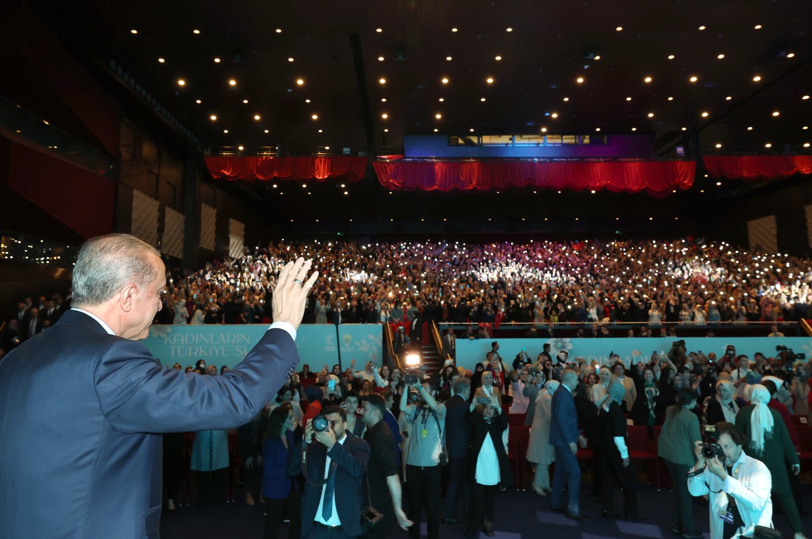 President Recep Tayyip Erdoğan greets the audience at the event, in Istanbul, Türkiye, May 26, 2023. (AA Photo)