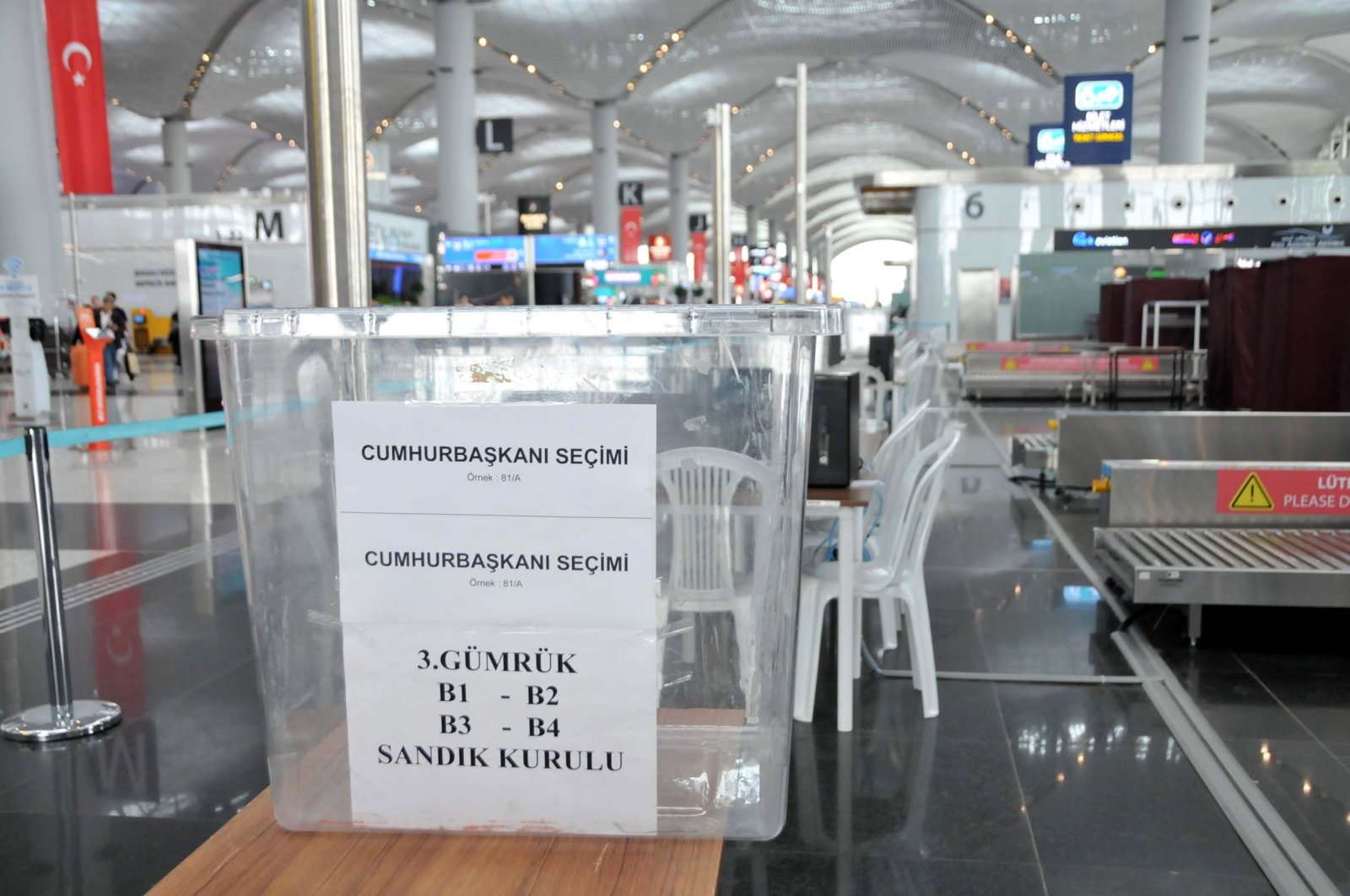 A ballot box set up for overseas voters is seen at Istanbul Airport, Istanbul, Türkiye, May 19, 2023. (DHA Photo)