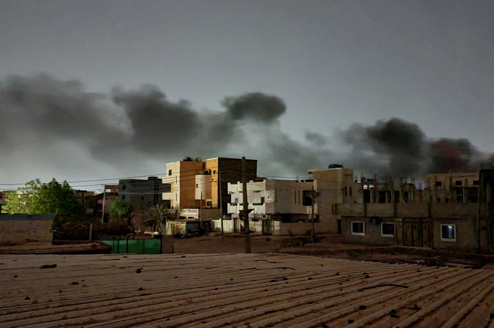 Smoke billows amid ongoing fighting in southern Khartoum, Sudan, May 29, 2023. (AFP Photo)