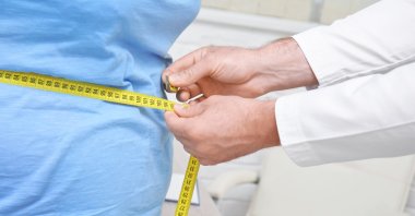 A Turkish Statistical Institute (TurkStat) report suggests 20.2% of the population in Türkiye was considered obese from a medical standpoint in 2022, posting a slight decline in figures compared to 2019. (Shutterstock Photo)