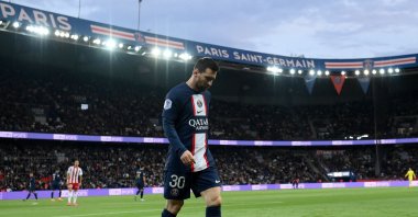 Paris Saint-Germain&#039;s Argentinian forward Lionel Messi walks with the ball to take a corner during the French L1 football match between Paris Saint-Germain (PSG) and Ajaccio at the Parc des Princes, Paris, France, May 13, 2023. (AFP Photo)