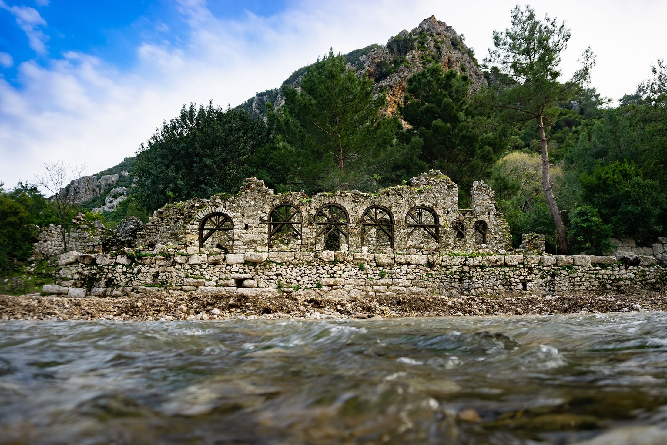 Reruntuhan kota kuno Olympus, di Antalya, Türkiye.  (Foto Shutterstock)