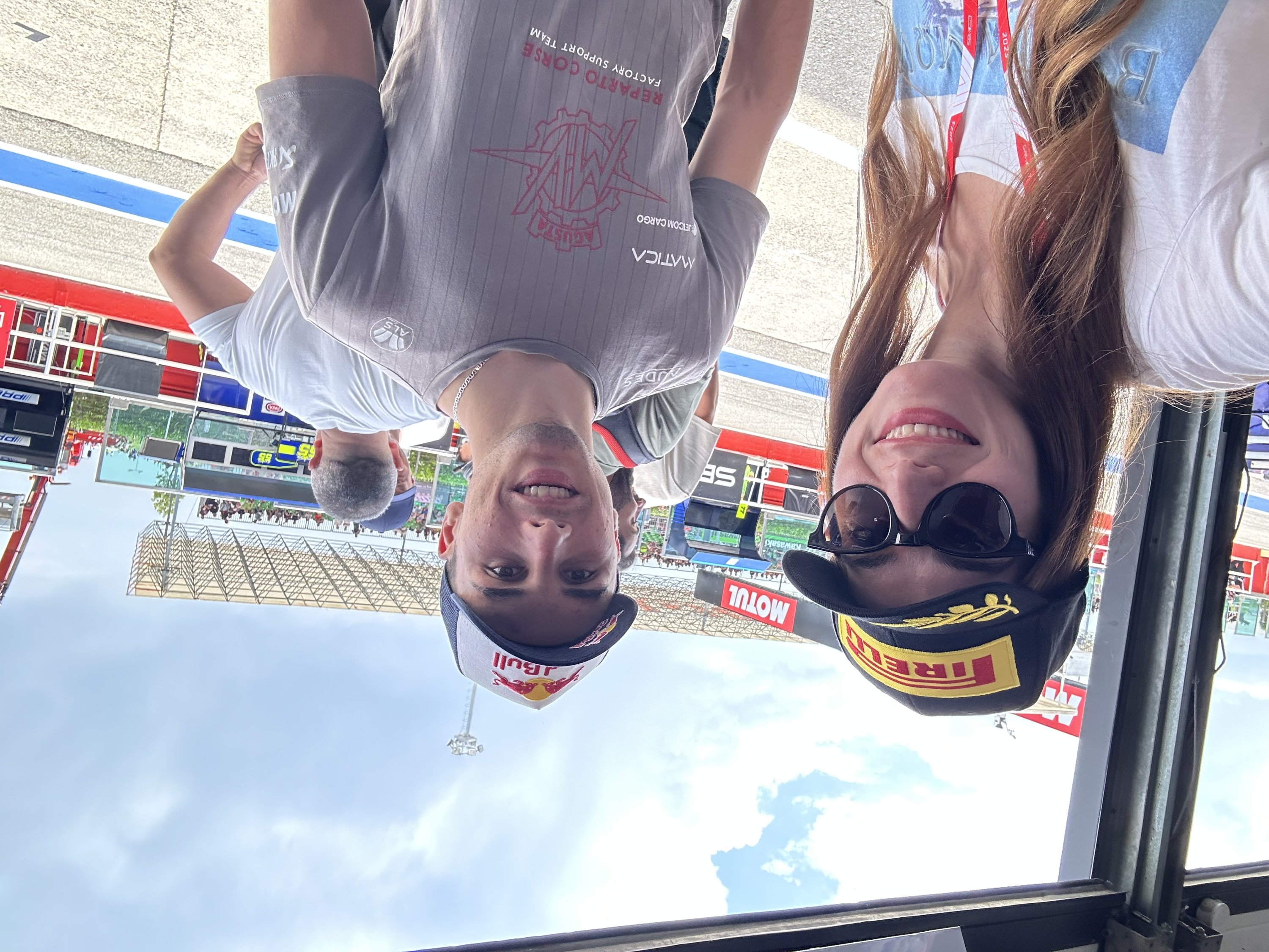 Pembalap Red Bull Turki Toprak Razgatlıoğlu (kanan) dan reporter Funda Karayel berpose selfie di World Superbike Championship di Misano World Circuit Marco Simoncelli, Rimini, Italia, 4 Mei 2023. (AA Photo) 