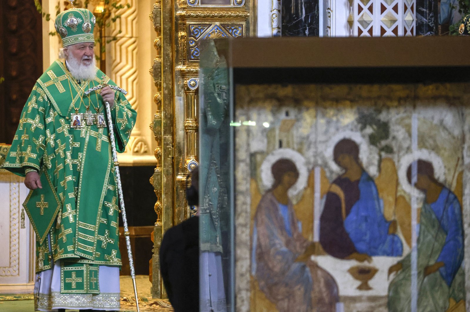 Perjalanan ikon: Kontroversi sebagai ikon menemukan rumah baru di gereja Moskow