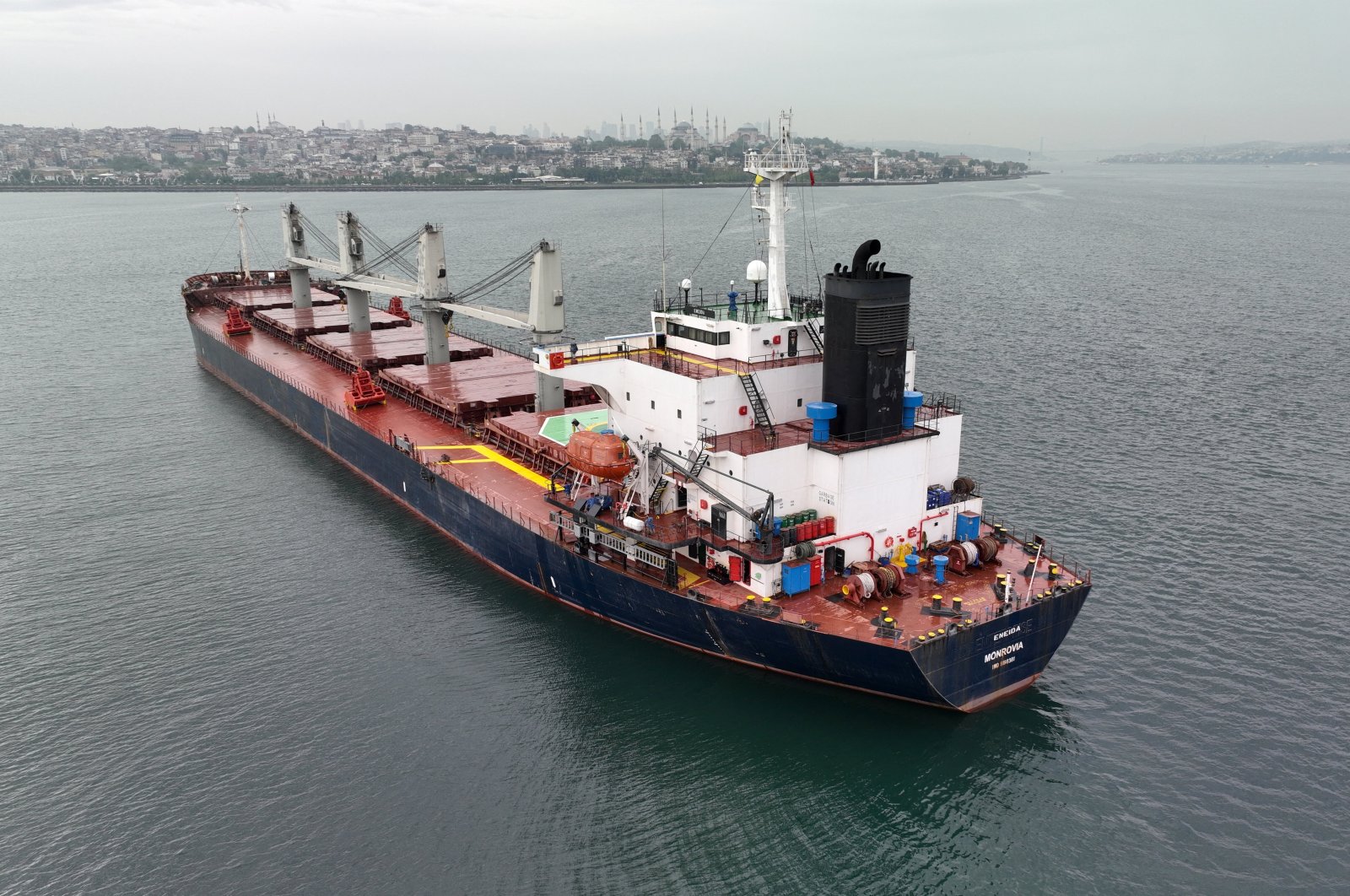 Liberia-flagged bulker Eneida, carrying grain under the Black Sea Grain Initiative, waits for inspection in the southern anchorage of Istanbul, Türkiye, May 17, 2023. (Reuters Photo)