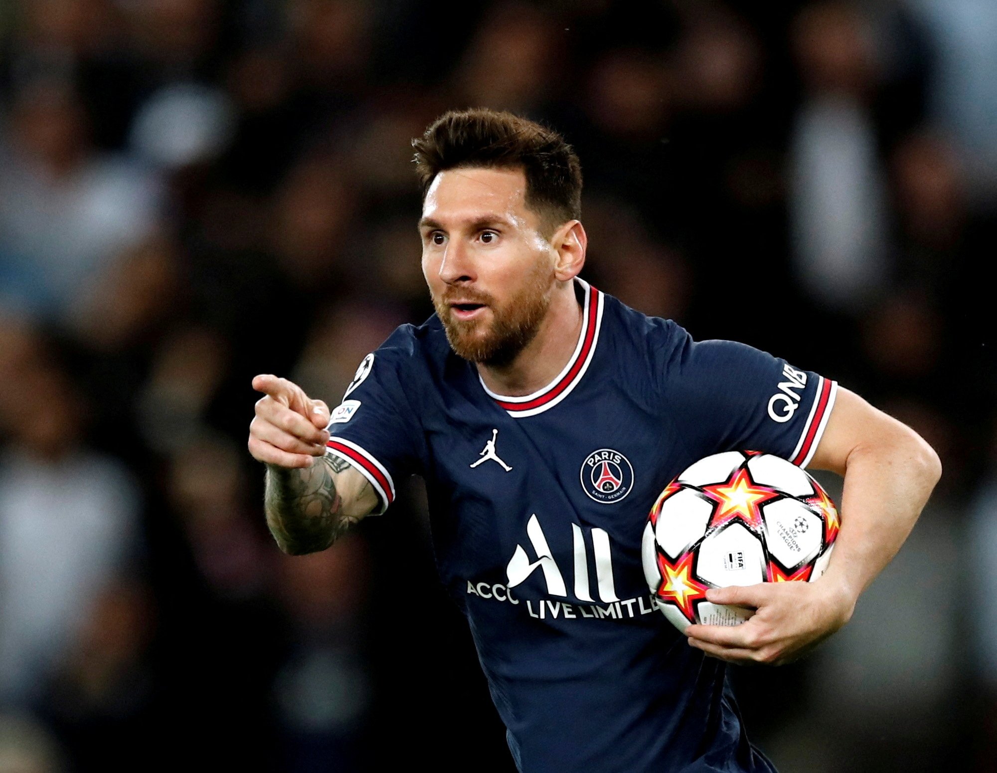 Paris Saint-Germain officially announce Messi's departure