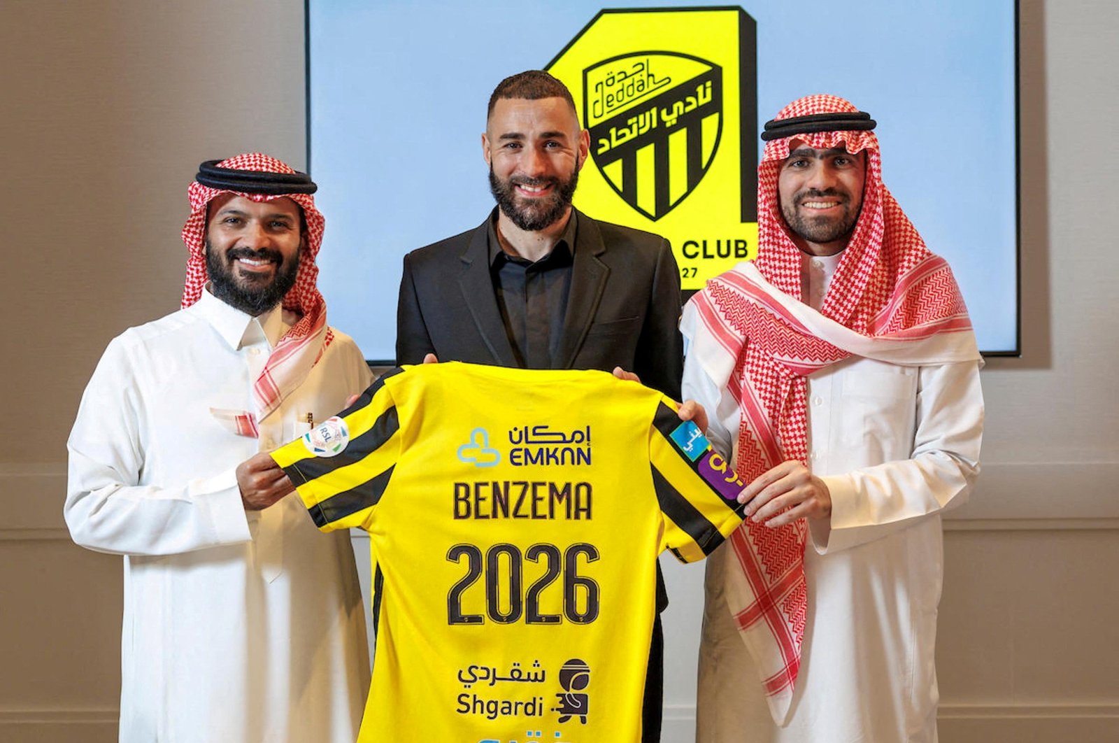 Juara Saudi Al Ittihad menandatangani ‘ikon sepak bola global’ Benzema