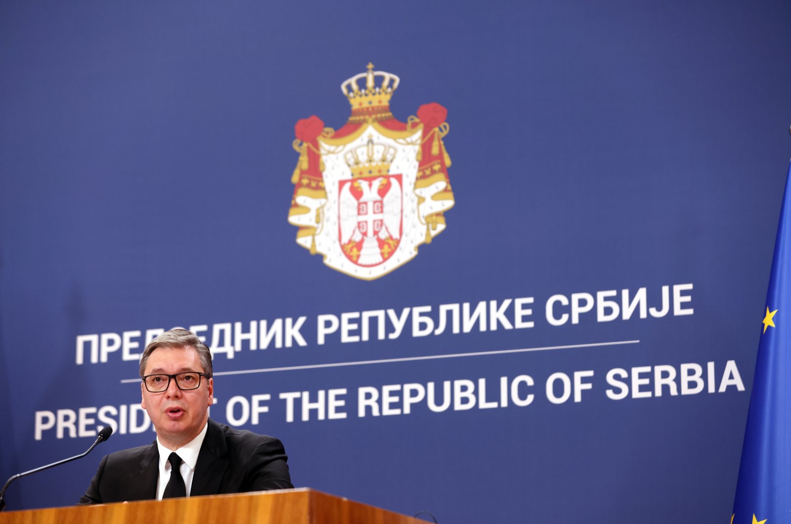 Presiden Serbia Vucic mengumumkan pemungutan suara cepat di tengah protes
