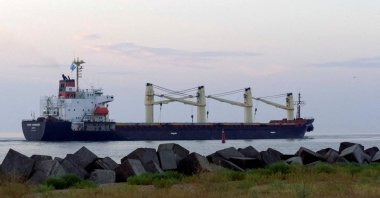 The Lebanese-flagged bulk carrier Brave Commander leaves the seaport of Pivdennyi with wheat after restarting grain export, amid Russia's attack on Ukraine, in the town of Yuzhne, Odessa region, Ukraine, Aug. 16, 2022. (Reuters Photo)