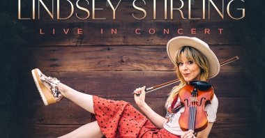 The poster of violin virtuoso Lindsey Stirling's upcoming performance in Istanbul. (DHA Photo)