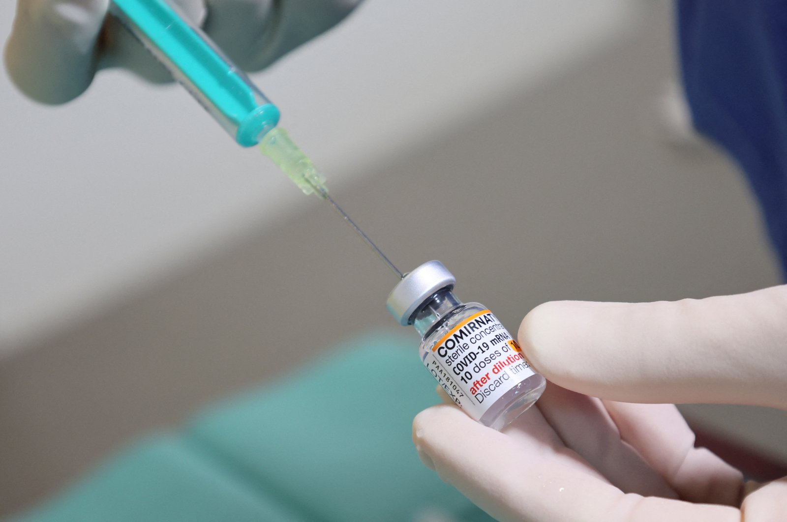 Vaksin BioNTech COVID menghadapi gugatan Jerman pertama atas efek samping