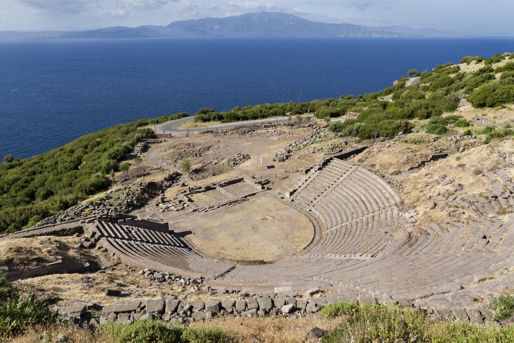 Antique theatre in the ruins of Assos, Çanakkale, Türkiye. (Shutterstock Photo)