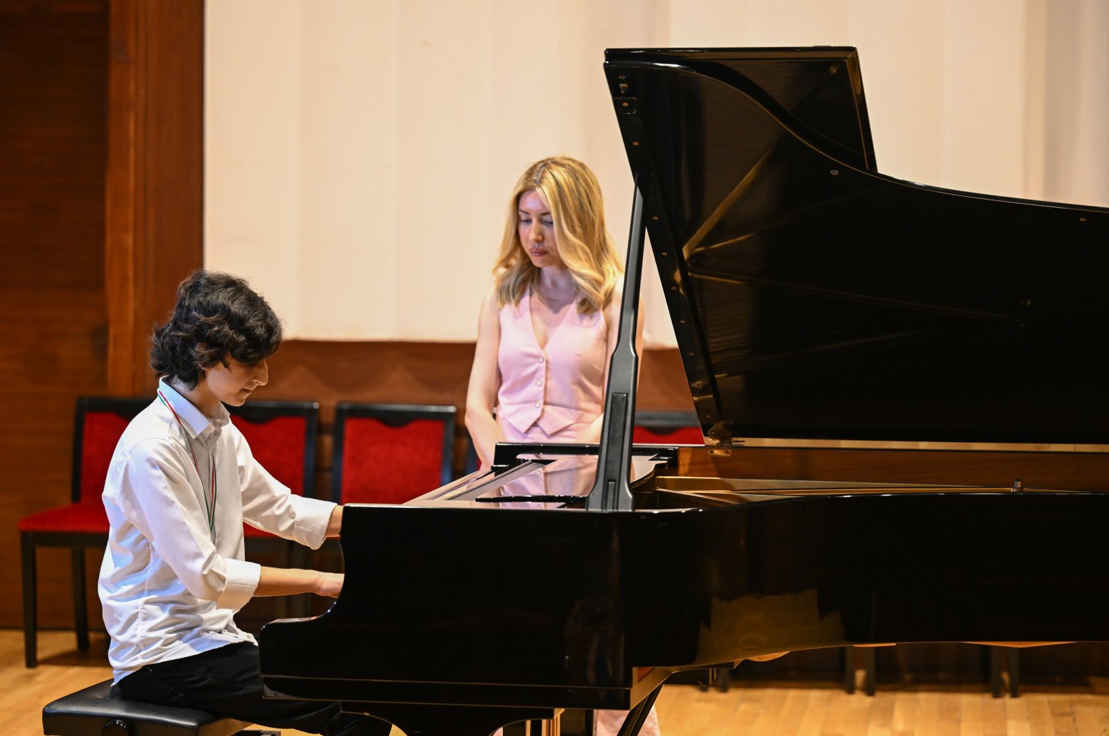 Keajaiban piano Turki meraih penghargaan pertama di kompetisi internasional di Italia