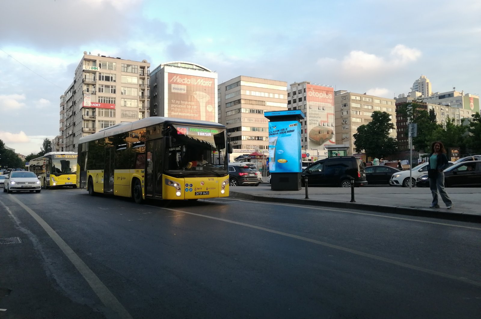 Operator bus Istanbul marah atas keterlambatan gaji pemerintah kota