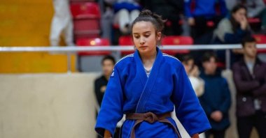Bilecik Youth and Sports Club athletes Çilem Nur Söğüt during the Youth Türkiye Judo Championships, Osmaniye, Türkiye, June 10, 2023. (IHA Photo)