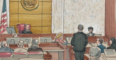 In this courtroom sketch, shooting survivor Andrea Wedner (R) testifies in the federal trial of far-right white extremist Robert Bowers, Pittsburgh, U.S., June 14, 2023. (David Klug via AP)