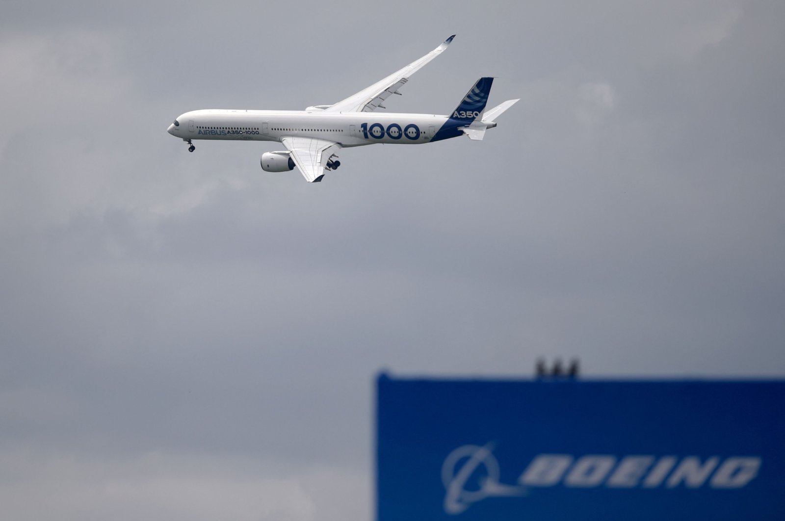 Boeing melihat jumlah pesawat di udara berlipat ganda pada tahun 2042