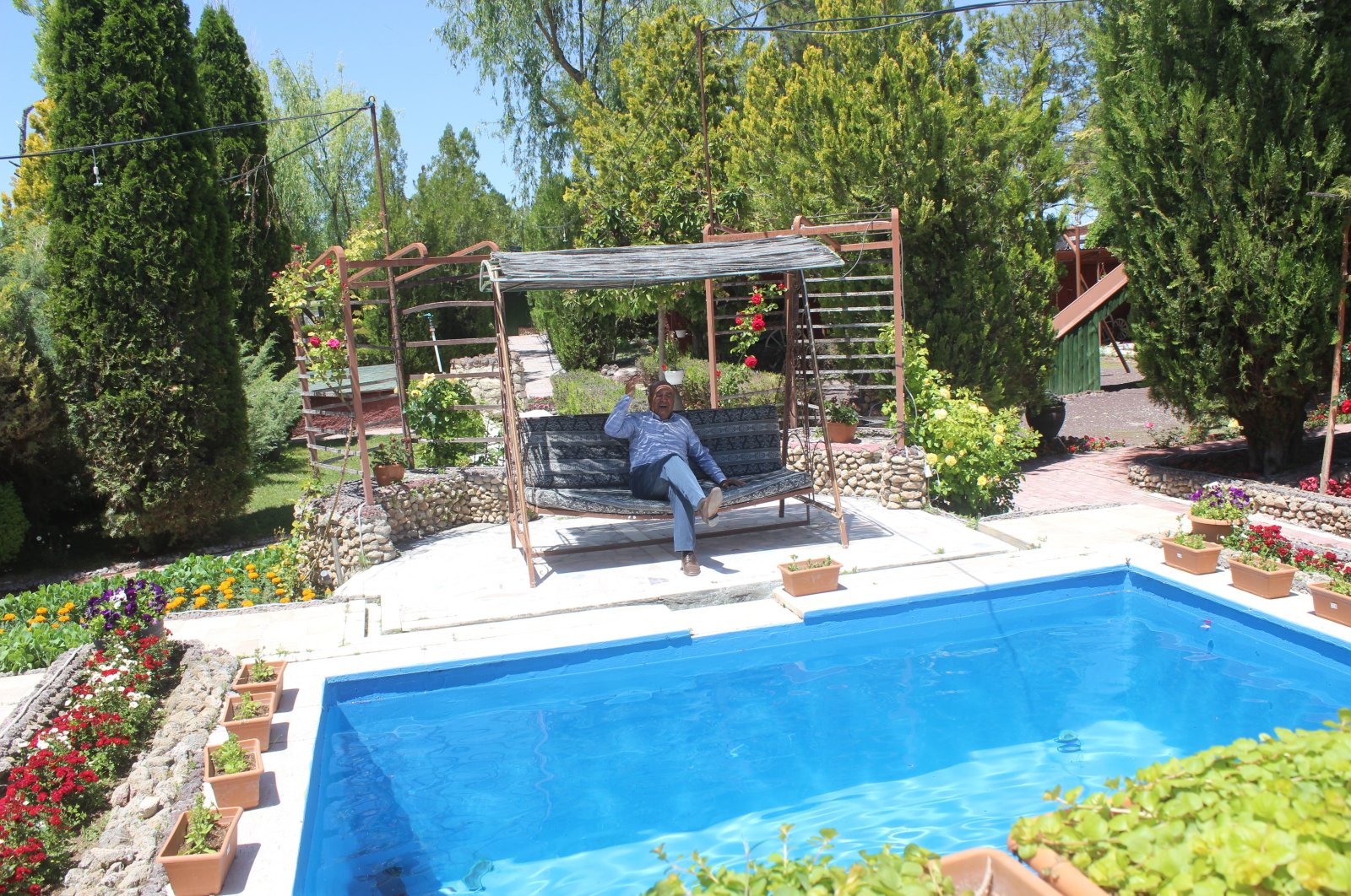Pria Turki menciptakan ‘oasis’ di Konya yang dilanda kekeringan