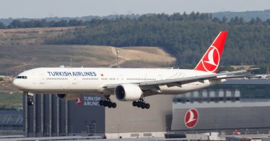 Turkish Airlines Boeing 777-300ER, Istanbul Airport, June 23, 2022. (Shutterstock File Photo)