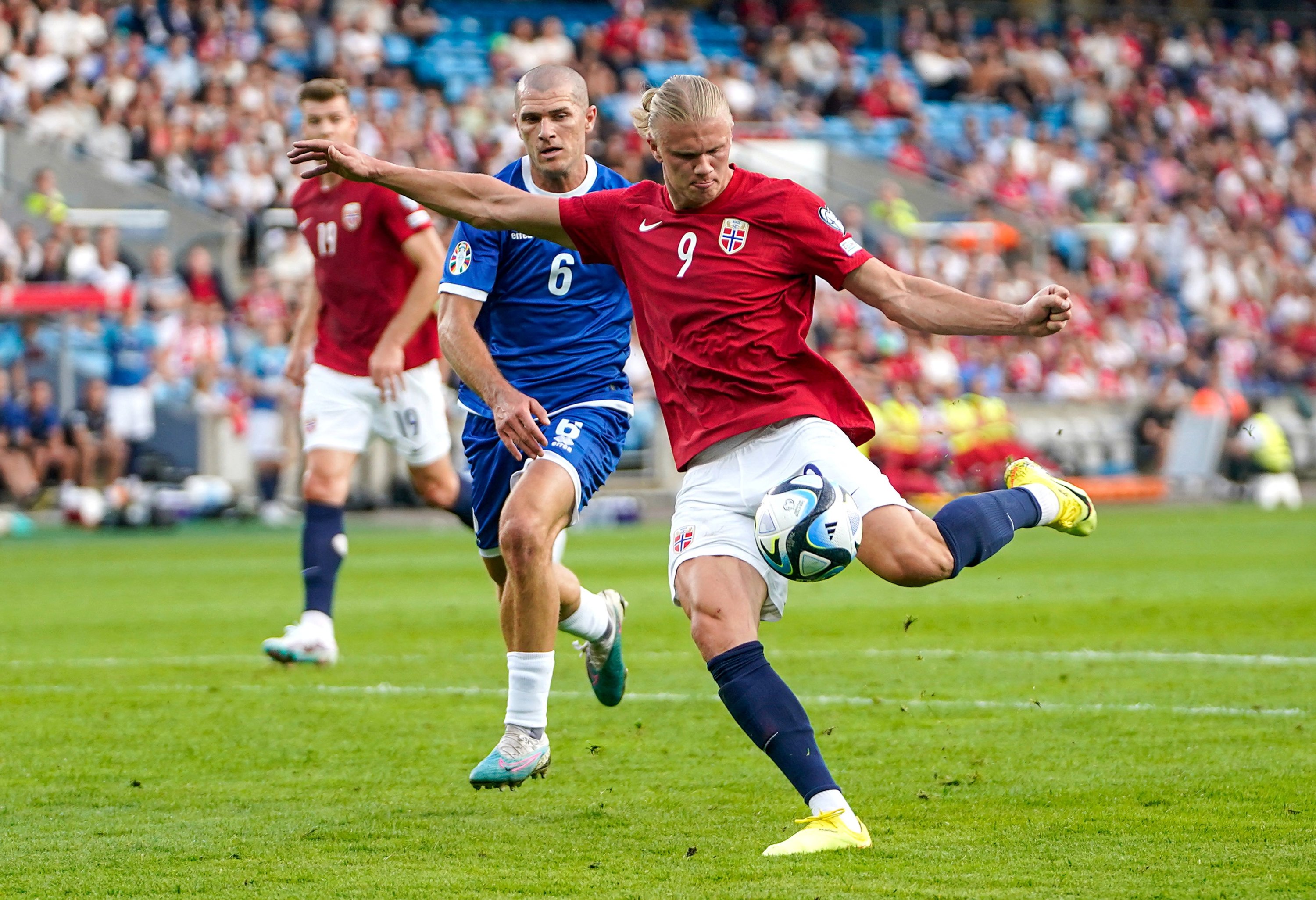 Erling Haaland dari Norwegia beraksi selama Kualifikasi UEFA Euro 2024, pertandingan Grup A melawan Siprus, Stadion Ullevaal, Oslo, Norwegia, 20 Juni 2023. (Foto Reuters) 