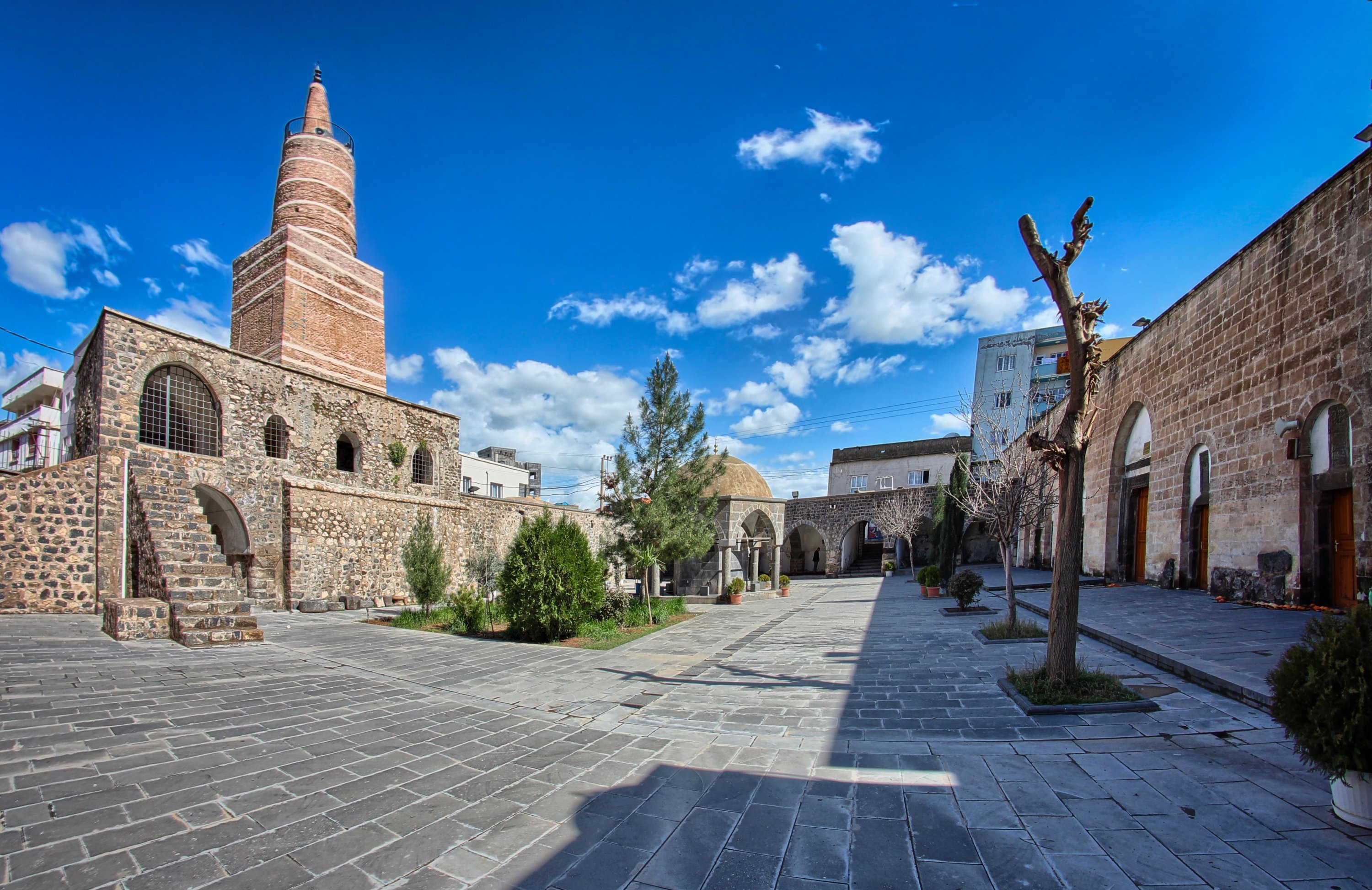 Tujuan wisata terkemuka Cizre muncul dengan bangunan bersejarahnya yang telah dipugar, Şırnak, Türkiye, 21 Juni 2023. (Foto AA)
