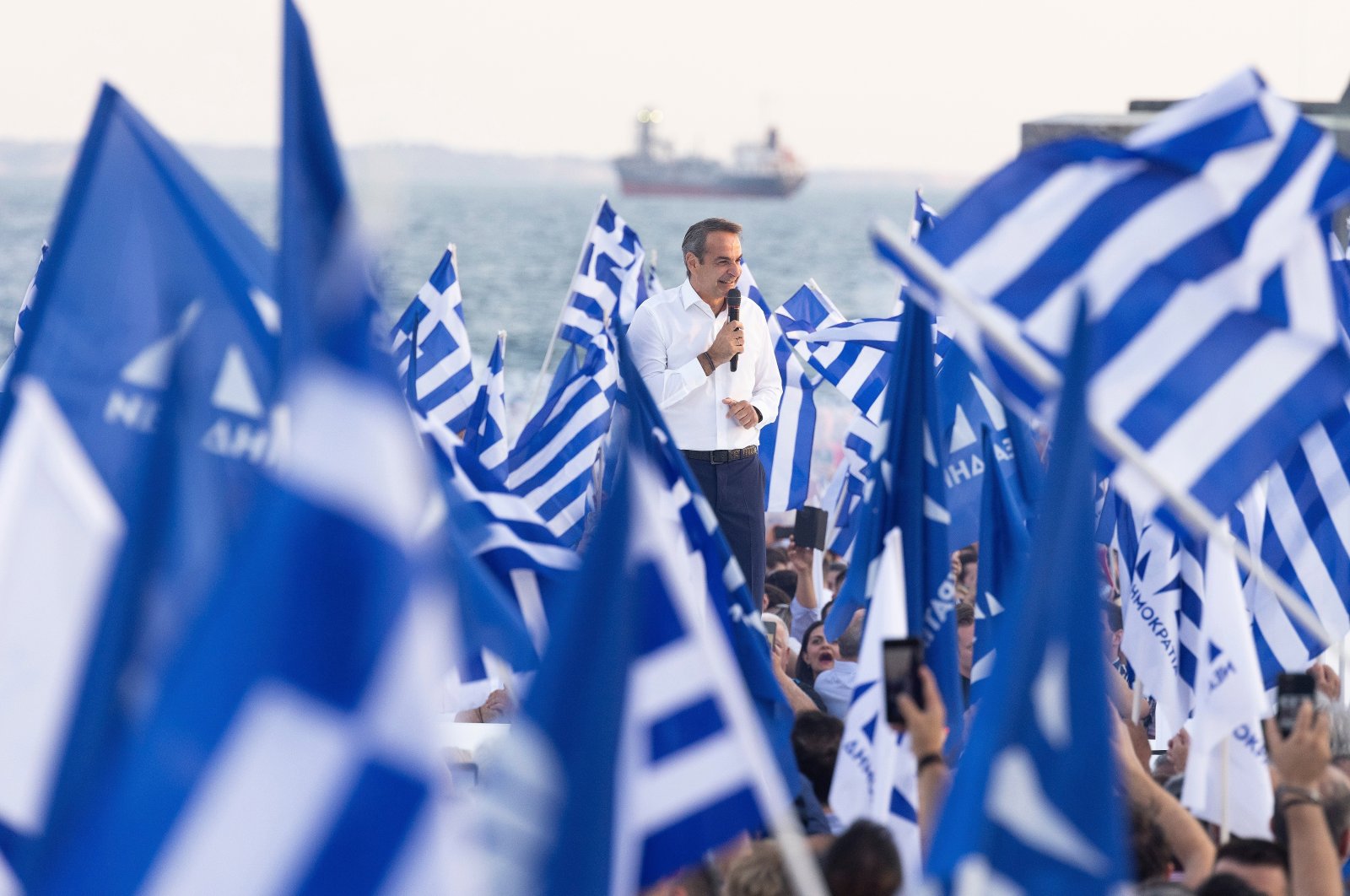 Kaum konservatif Mitsotakis memimpin jajak pendapat menjelang pemilu Yunani