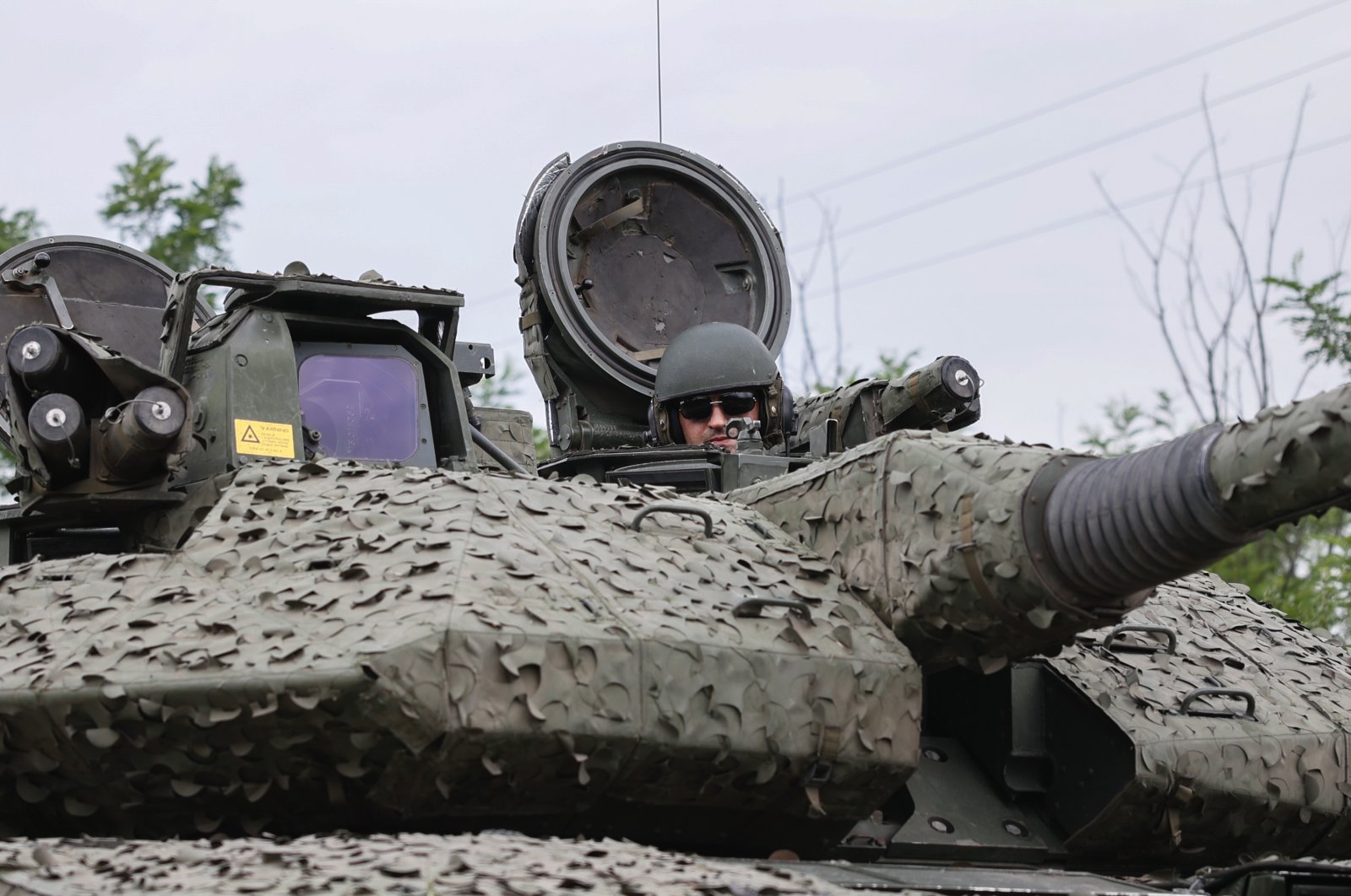 UE menyetujui peningkatan ,8 miliar untuk dana yang digunakan untuk bantuan militer Ukraina