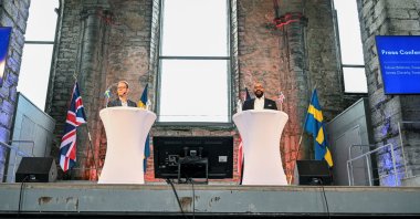 Swedish Foreign Minister Tobias Billstrom and British Foreign Minister James Cleverly hold a news conference at Sankt Nicolai Church Ruins, in Visby, Sweden June 27, 2023. (Reuters Photo)