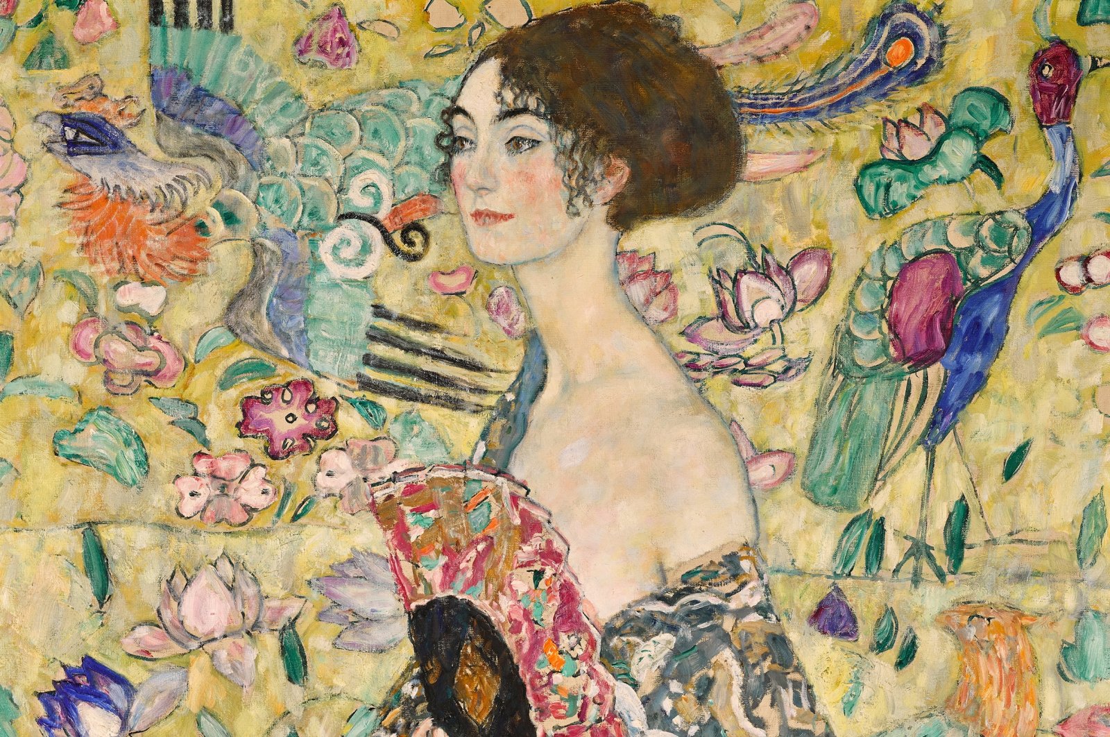 The last-ever portrait Austrian artist Gustav Klimt painted before he died, "Lady with a Fan", is set for auction at Sotheby&#039;s in London, U.K., June 20, 2023. (Reuters Photo)