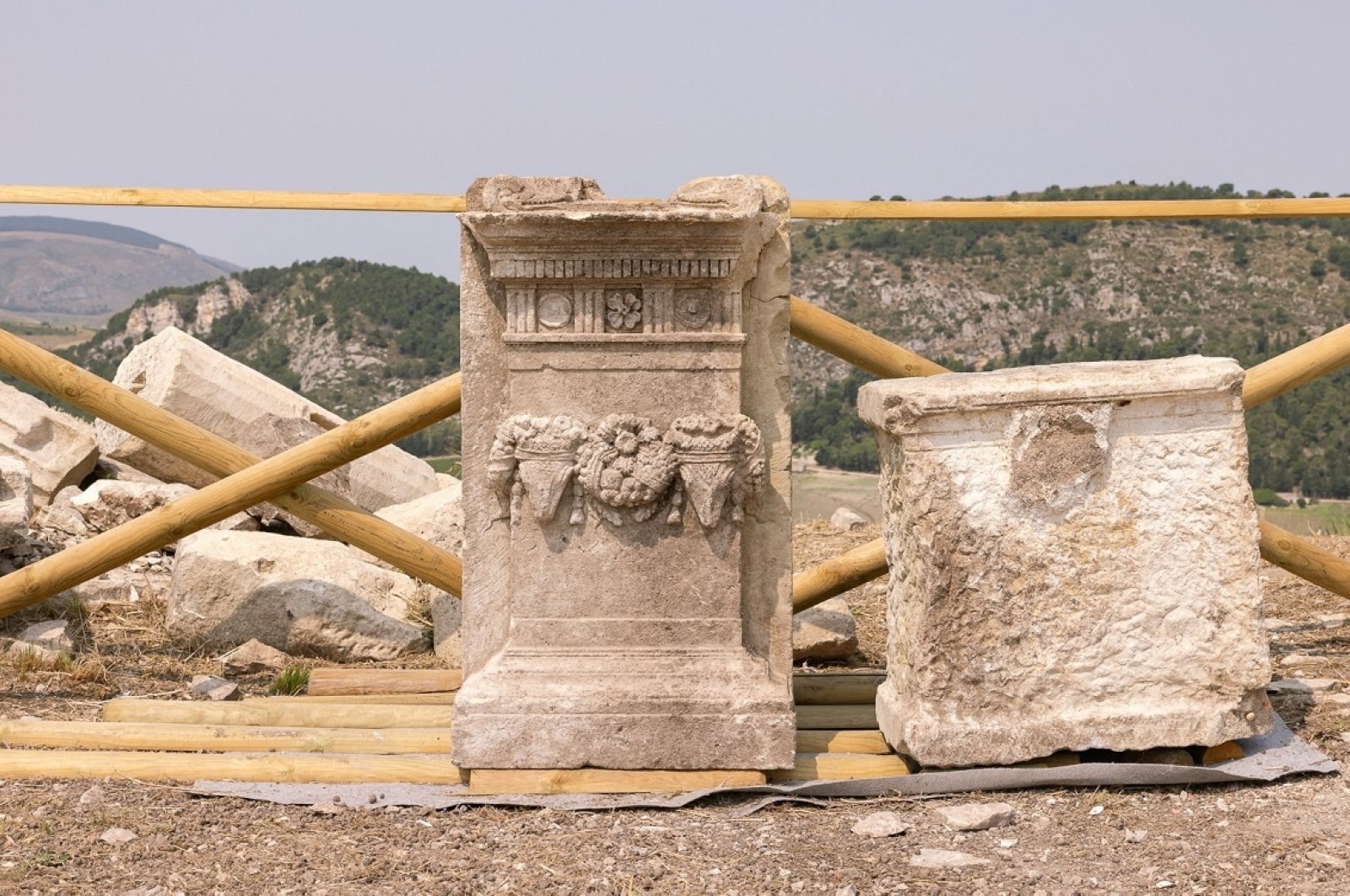 Altar Yunani kuno digali di Segesta, pulau Sisilia, Italia